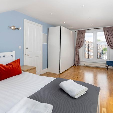 Air Host & Stay - Rockfield House - Sleeps 8 リヴァプール エクステリア 写真