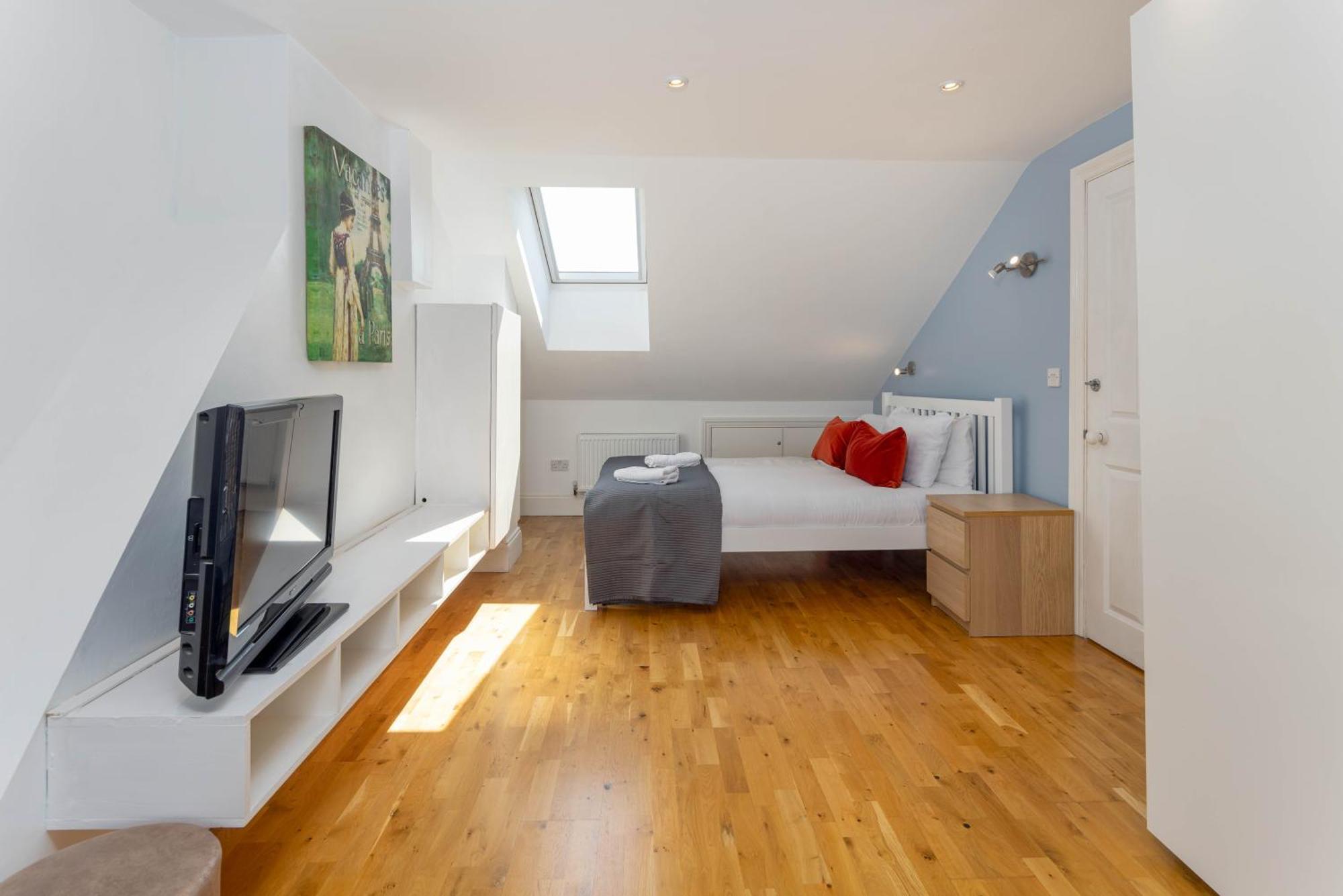 Air Host & Stay - Rockfield House - Sleeps 8 リヴァプール エクステリア 写真